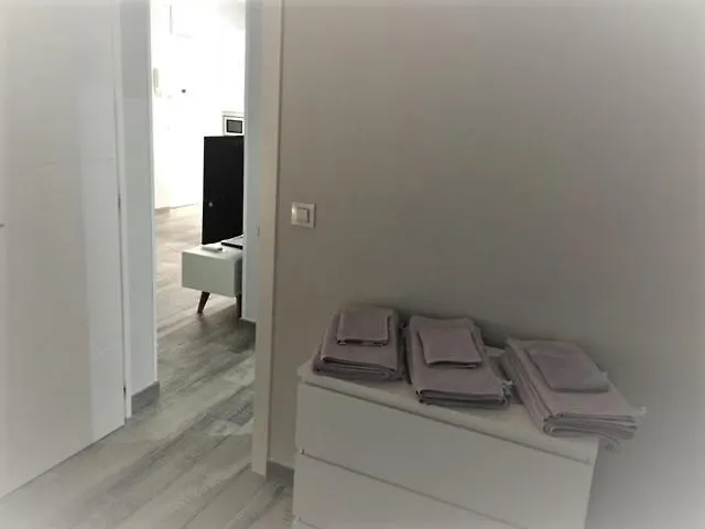 Apartamento Estilo Nordico En Malasana-1